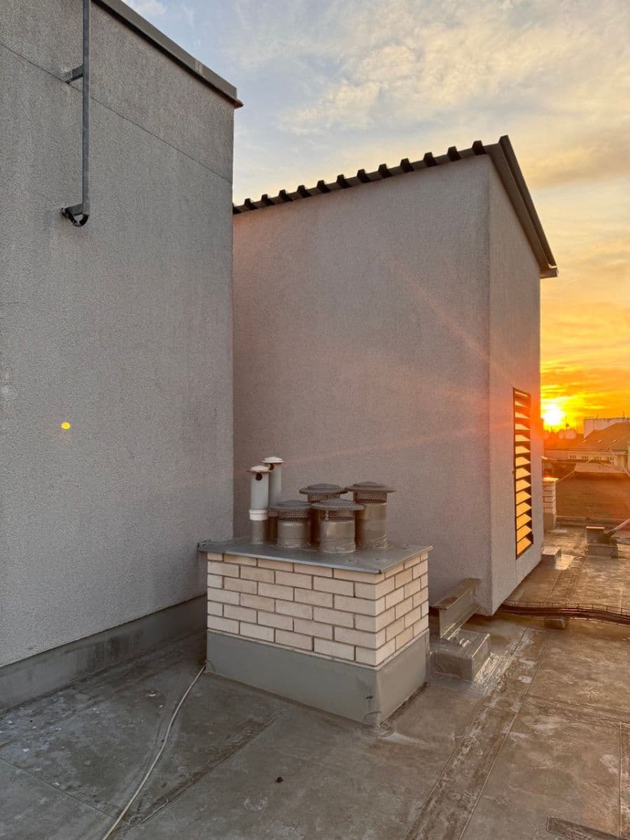 Prodej nebytového prostoru 16 m², Ruská, Praha, Praha Prodej nebytového prostoru 16 m², Ruská, Praha, Praha