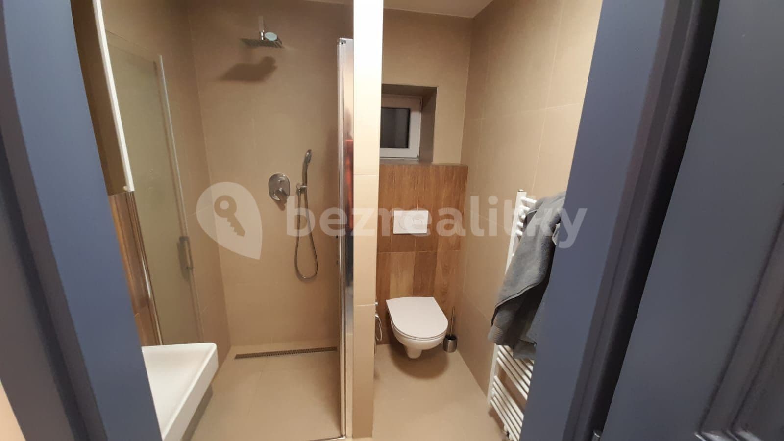Pronájem bytu 2+kk 46 m², Fűgnerova, Slaný, Středočeský kraj Pronájem bytu 2+kk 46 m², Fűgnerova, Slaný, Středočeský kraj