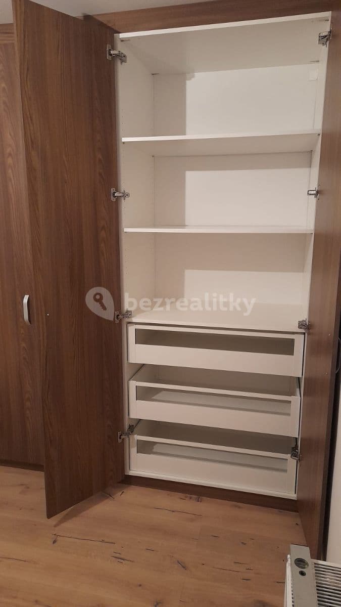 Pronájem bytu 2+kk 46 m², Fűgnerova, Slaný, Středočeský kraj Pronájem bytu 2+kk 46 m², Fűgnerova, Slaný, Středočeský kraj