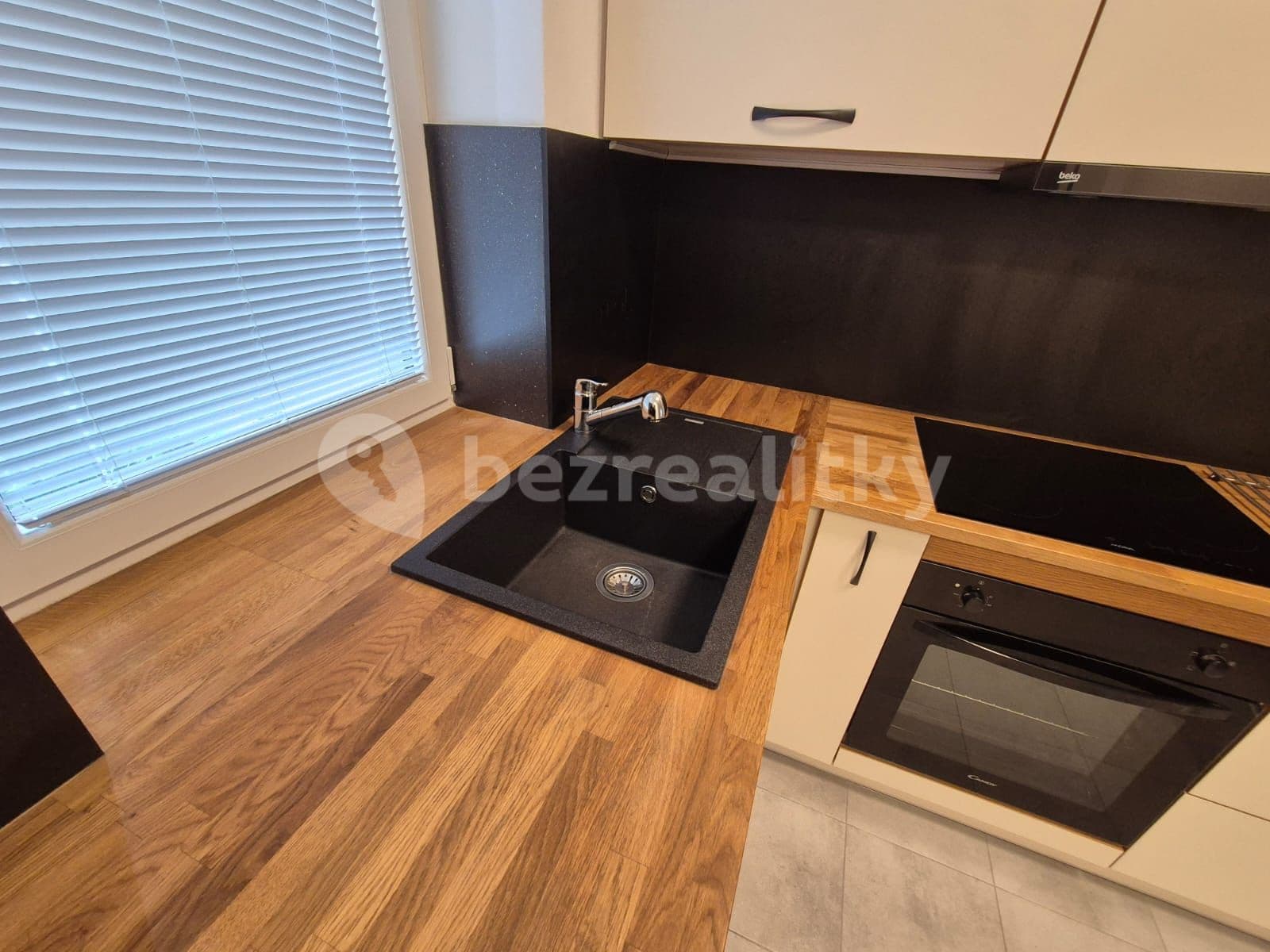 Pronájem bytu 2+kk 46 m², Fűgnerova, Slaný, Středočeský kraj Pronájem bytu 2+kk 46 m², Fűgnerova, Slaný, Středočeský kraj