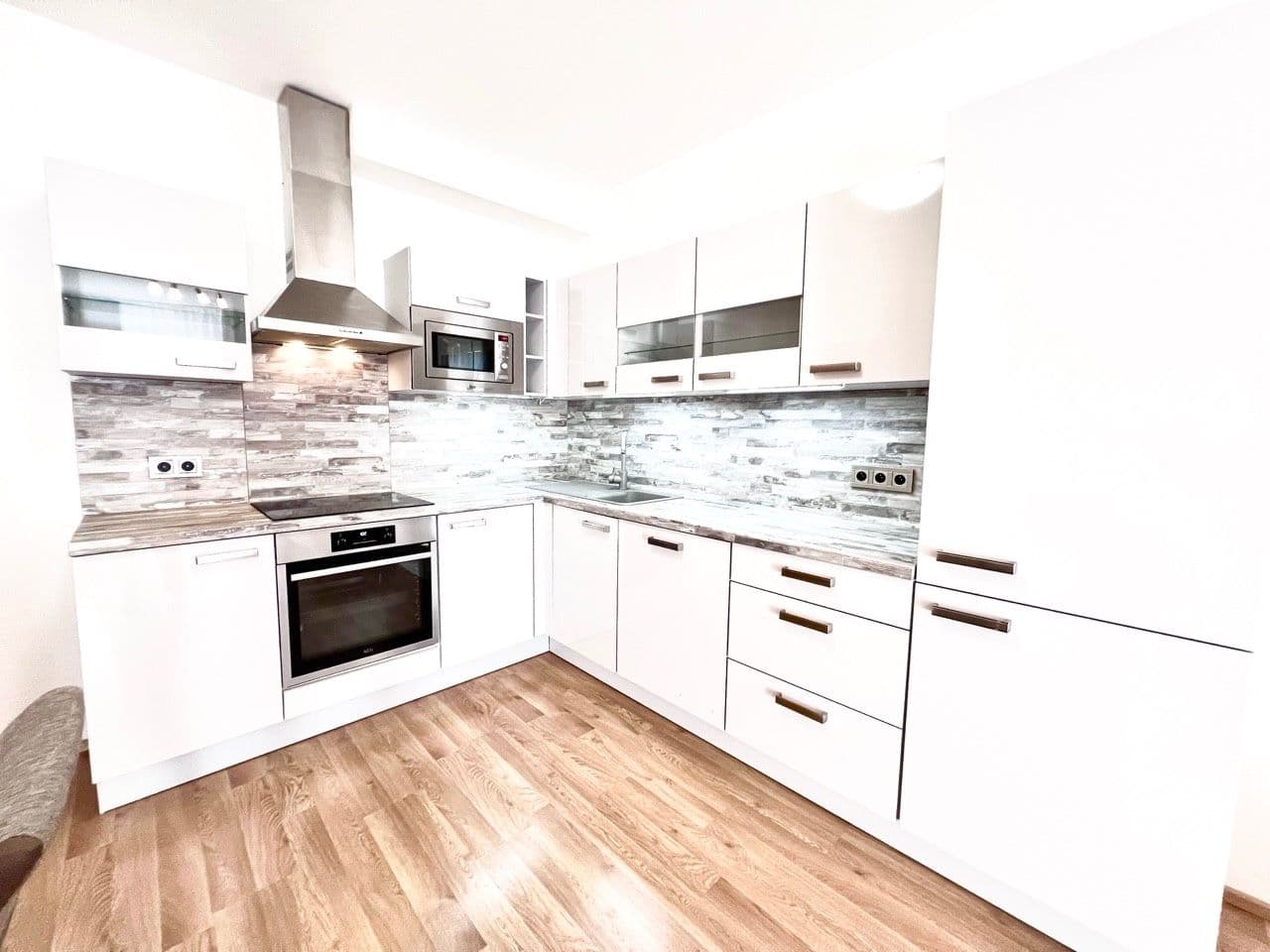 Pronájem bytu 2+kk 51 m², Svitákova, Praha, Praha Pronájem bytu 2+kk 51 m², Svitákova, Praha, Praha