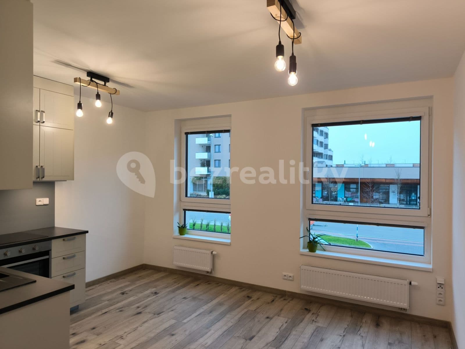 Pronájem bytu 2+kk 40 m², Kardausova, Praha, Praha Pronájem bytu 2+kk 40 m², Kardausova, Praha, Praha