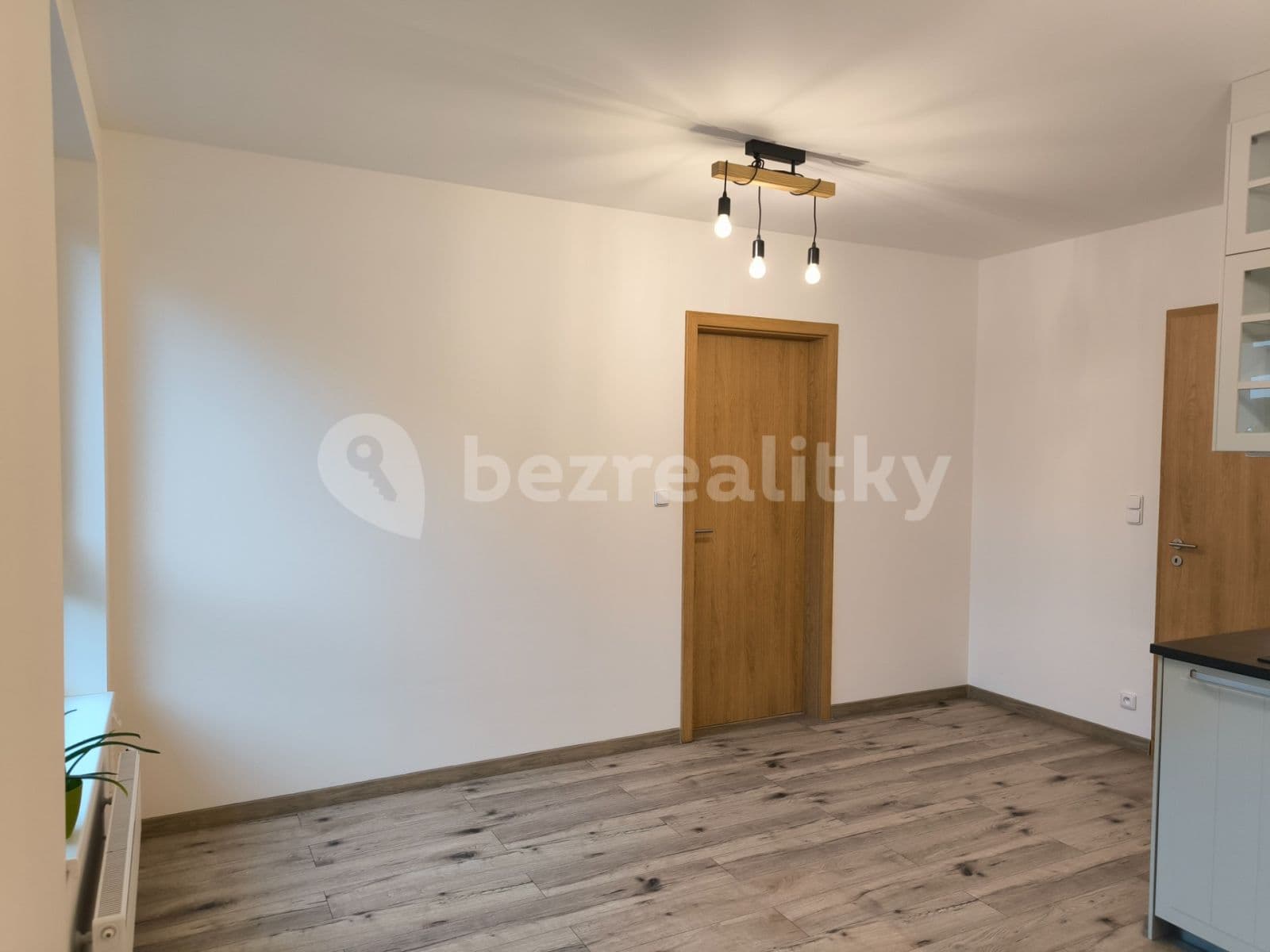 Pronájem bytu 2+kk 40 m², Kardausova, Praha, Praha Pronájem bytu 2+kk 40 m², Kardausova, Praha, Praha