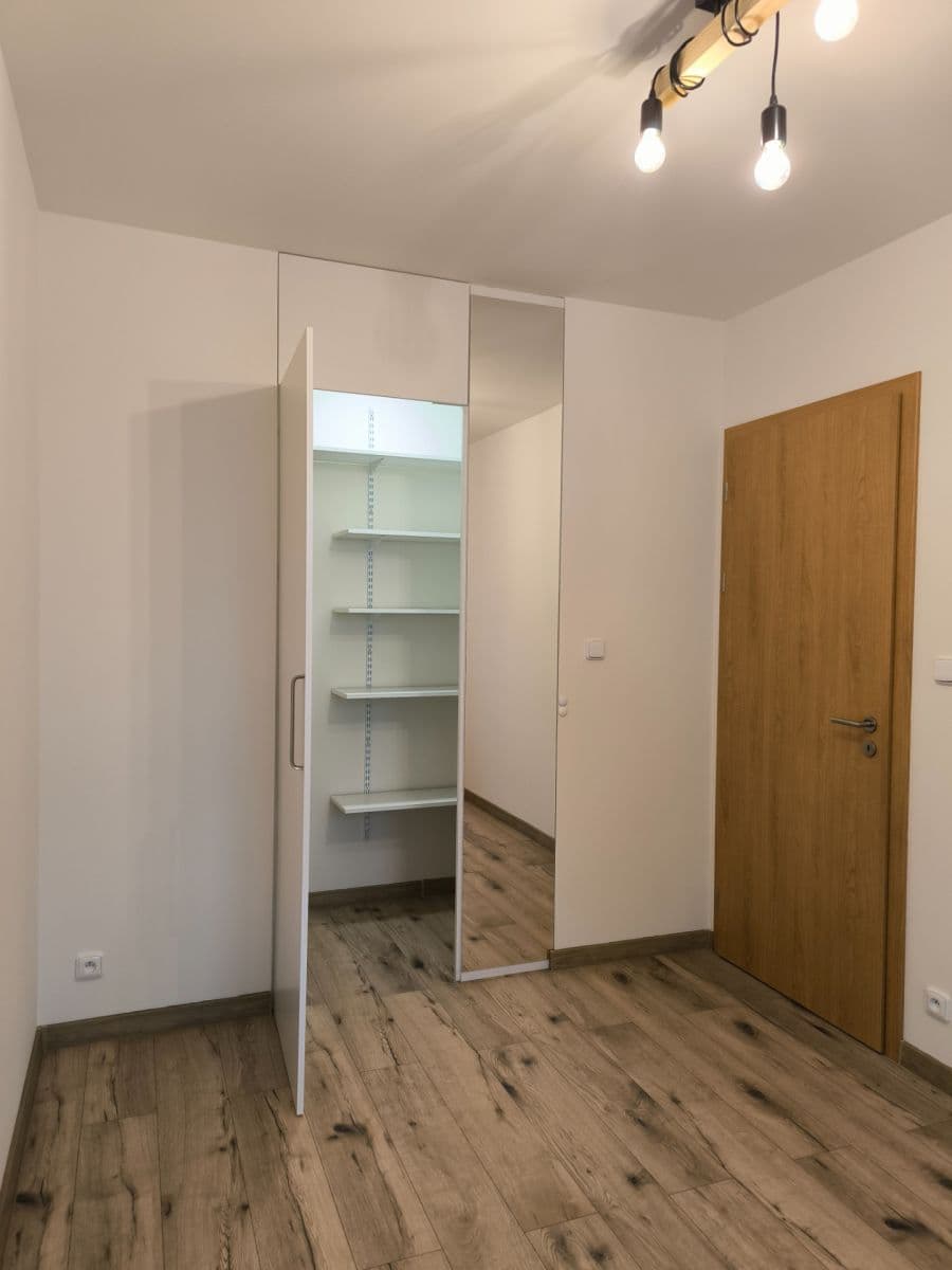 Pronájem bytu 2+kk 40 m², Kardausova, Praha, Praha Pronájem bytu 2+kk 40 m², Kardausova, Praha, Praha