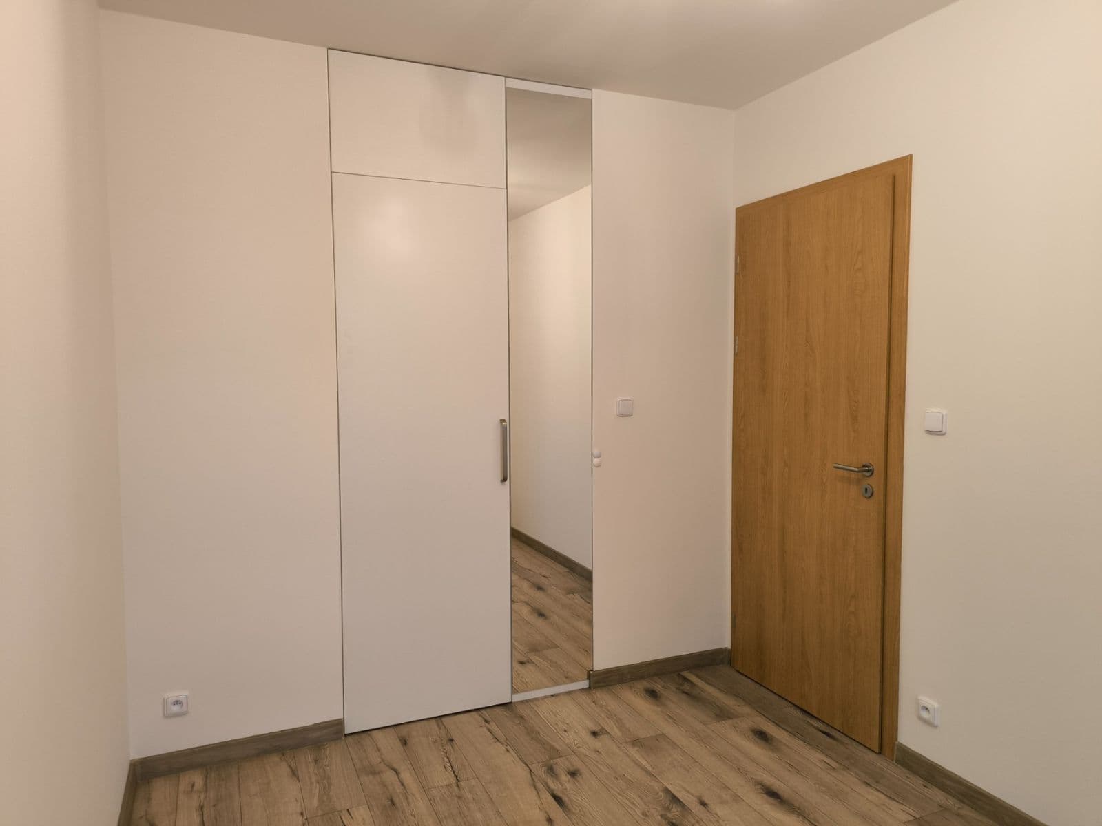 Pronájem bytu 2+kk 40 m², Kardausova, Praha, Praha Pronájem bytu 2+kk 40 m², Kardausova, Praha, Praha