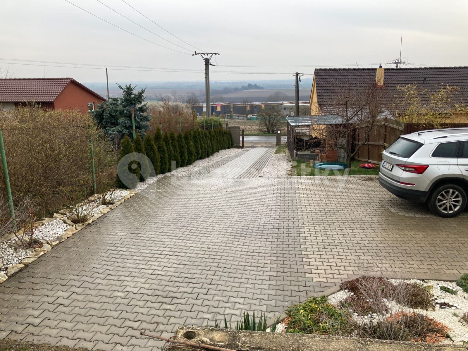 Pronájem domu 145 m², pozemek 1.250 m², Třebusice, Středočeský kraj Pronájem domu 145 m², pozemek 1.250 m², Třebusice, Středočeský kraj