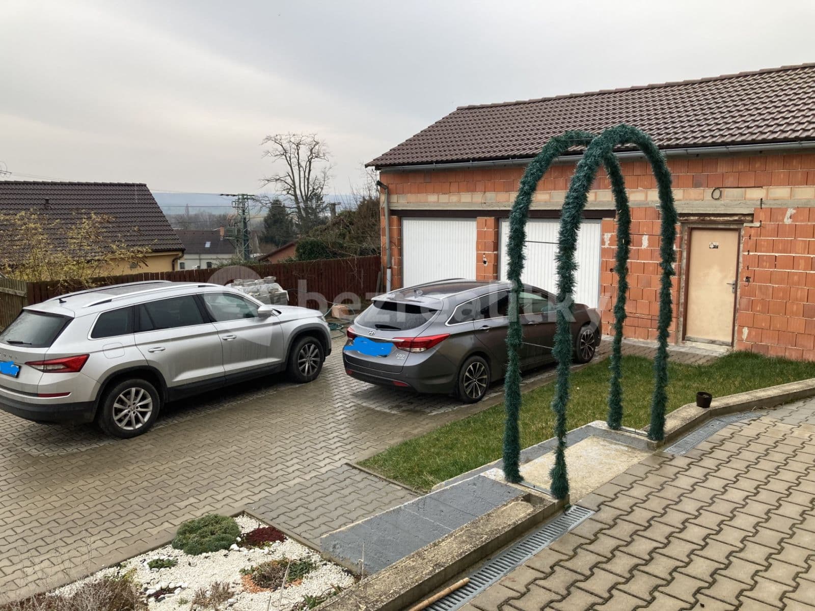 Pronájem domu 145 m², pozemek 1.250 m², Třebusice, Středočeský kraj Pronájem domu 145 m², pozemek 1.250 m², Třebusice, Středočeský kraj