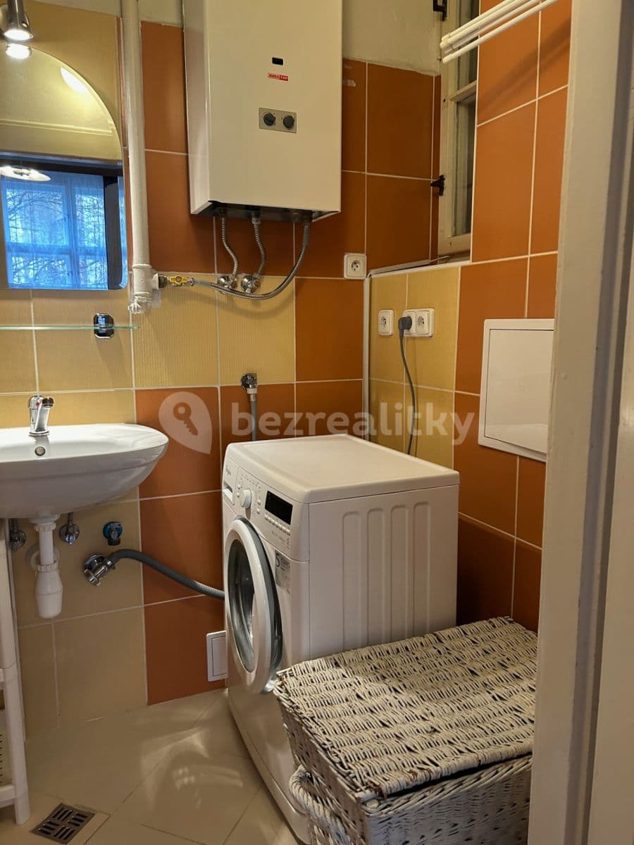 Pronájem bytu 2+kk 55 m², Bartoškova, Praha, Praha Pronájem bytu 2+kk 55 m², Bartoškova, Praha, Praha