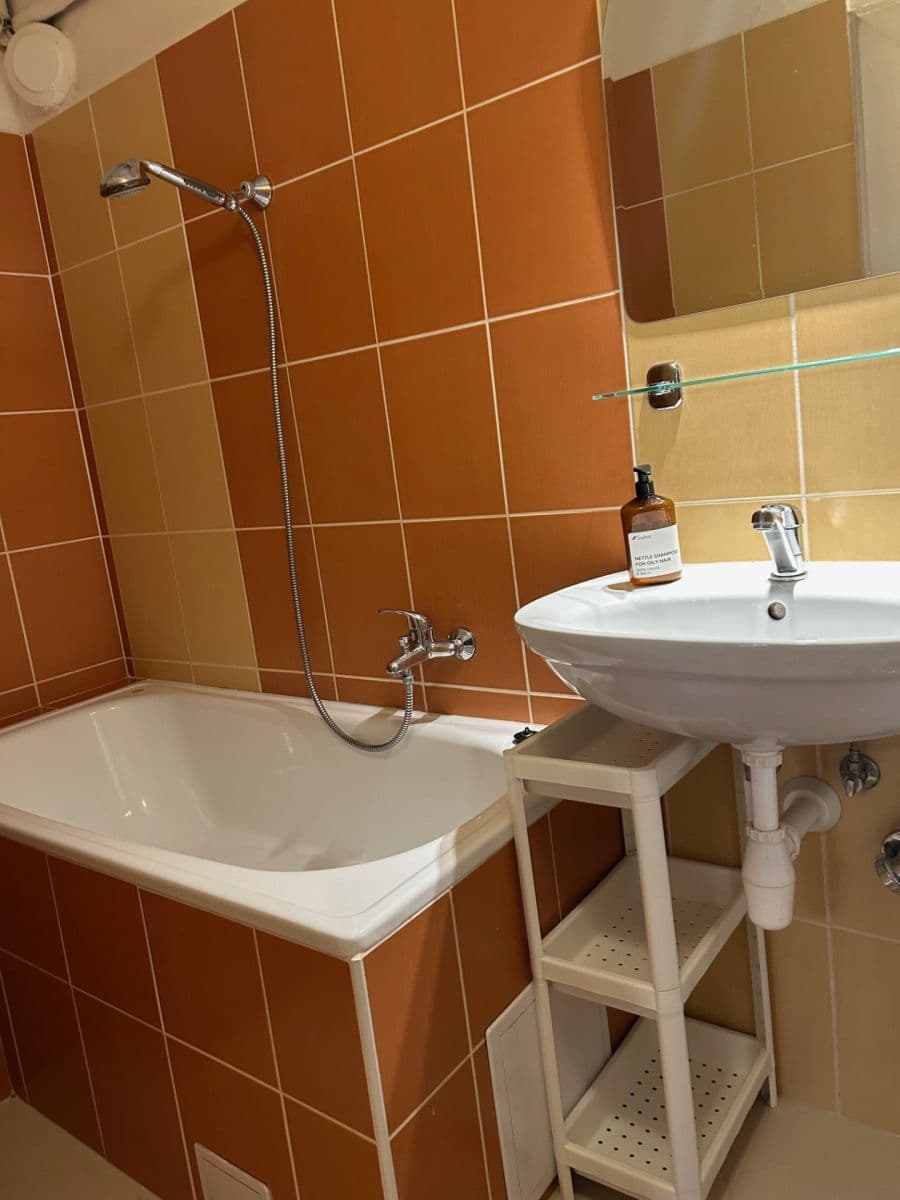 Pronájem bytu 2+kk 55 m², Bartoškova, Praha, Praha Pronájem bytu 2+kk 55 m², Bartoškova, Praha, Praha