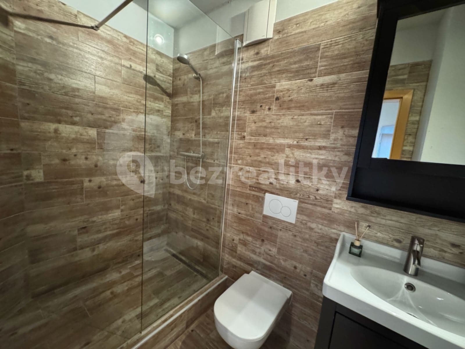 Pronájem bytu 2+kk 51 m², Palachova, Hradec Králové, Královéhradecký kraj Pronájem bytu 2+kk 51 m², Palachova, Hradec Králové, Královéhradecký kraj