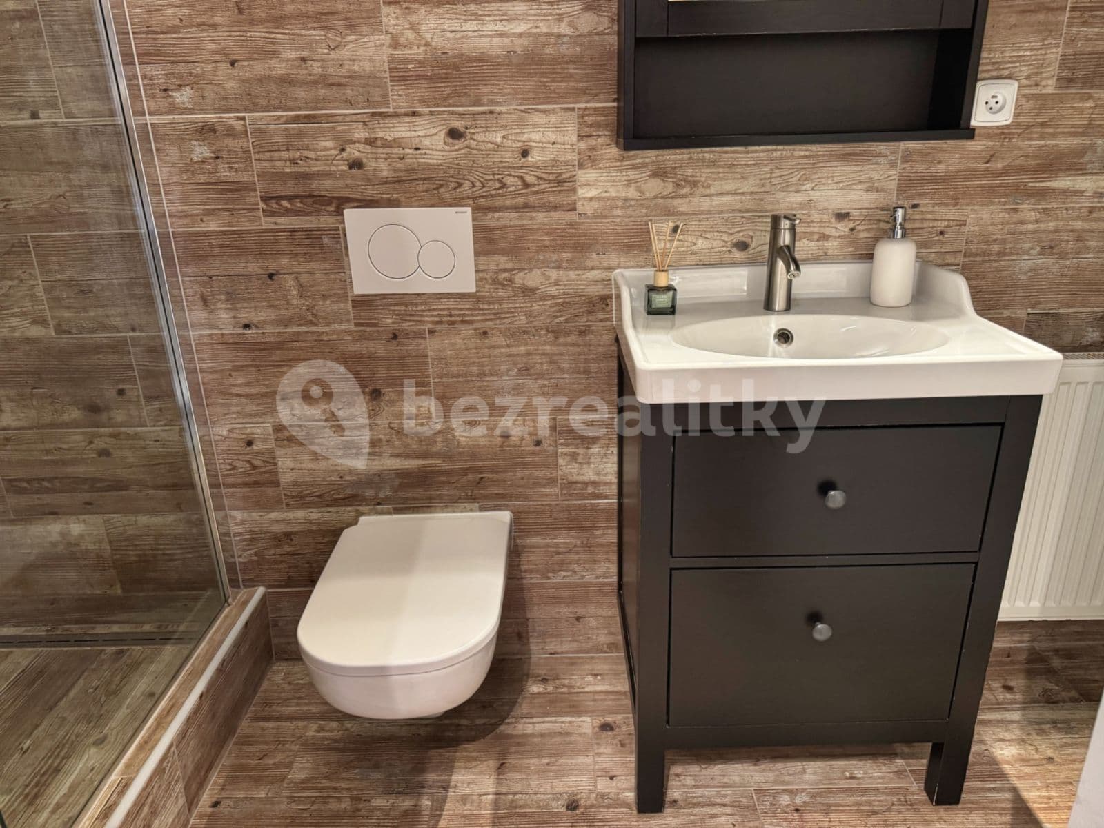 Pronájem bytu 2+kk 51 m², Palachova, Hradec Králové, Královéhradecký kraj Pronájem bytu 2+kk 51 m², Palachova, Hradec Králové, Královéhradecký kraj