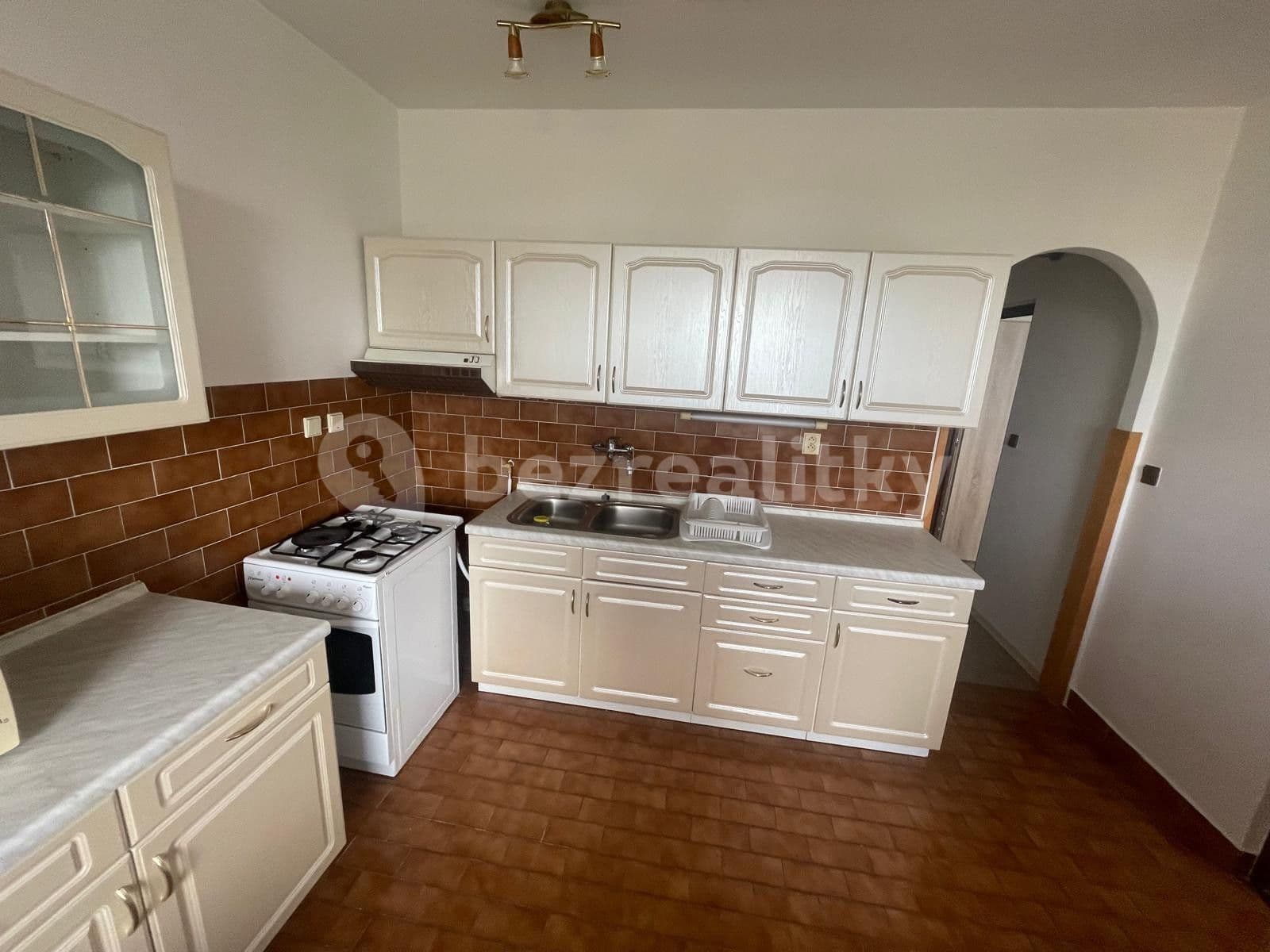 Pronájem bytu 2+1 85 m², Lonkova, Pardubice, Pardubický kraj Pronájem bytu 2+1 85 m², Lonkova, Pardubice, Pardubický kraj