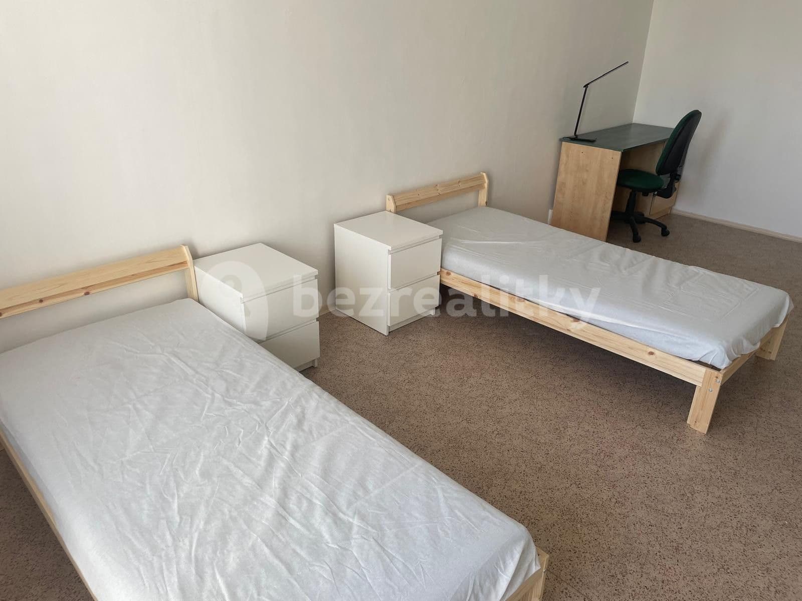 Pronájem bytu 2+1 85 m², Lonkova, Pardubice, Pardubický kraj Pronájem bytu 2+1 85 m², Lonkova, Pardubice, Pardubický kraj