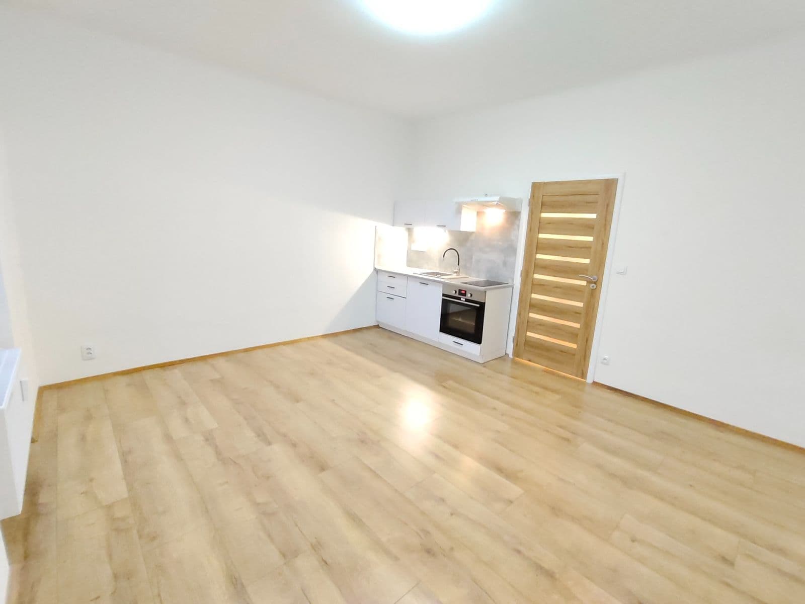 Pronájem bytu 1+kk 25 m², Nad Hradním potokem, Praha, Praha Pronájem bytu 1+kk 25 m², Nad Hradním potokem, Praha, Praha
