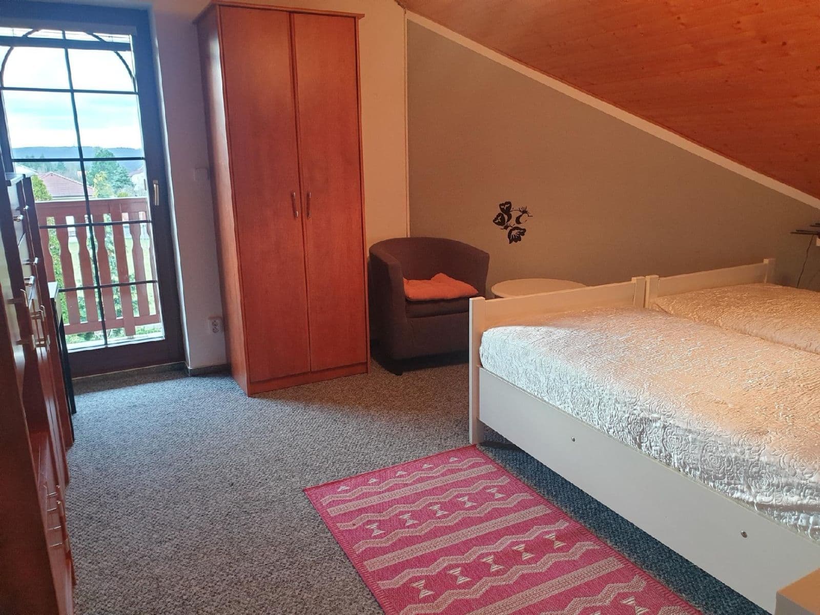 Pronájem bytu 3+kk 75 m², U Pošty, Zvole, Středočeský kraj Pronájem bytu 3+kk 75 m², U Pošty, Zvole, Středočeský kraj