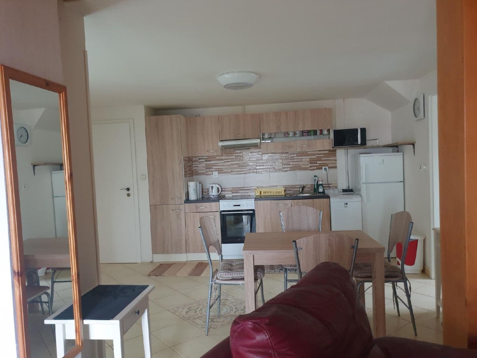 Pronájem bytu 3+kk 75 m², U Pošty, Zvole, Středočeský kraj Pronájem bytu 3+kk 75 m², U Pošty, Zvole, Středočeský kraj