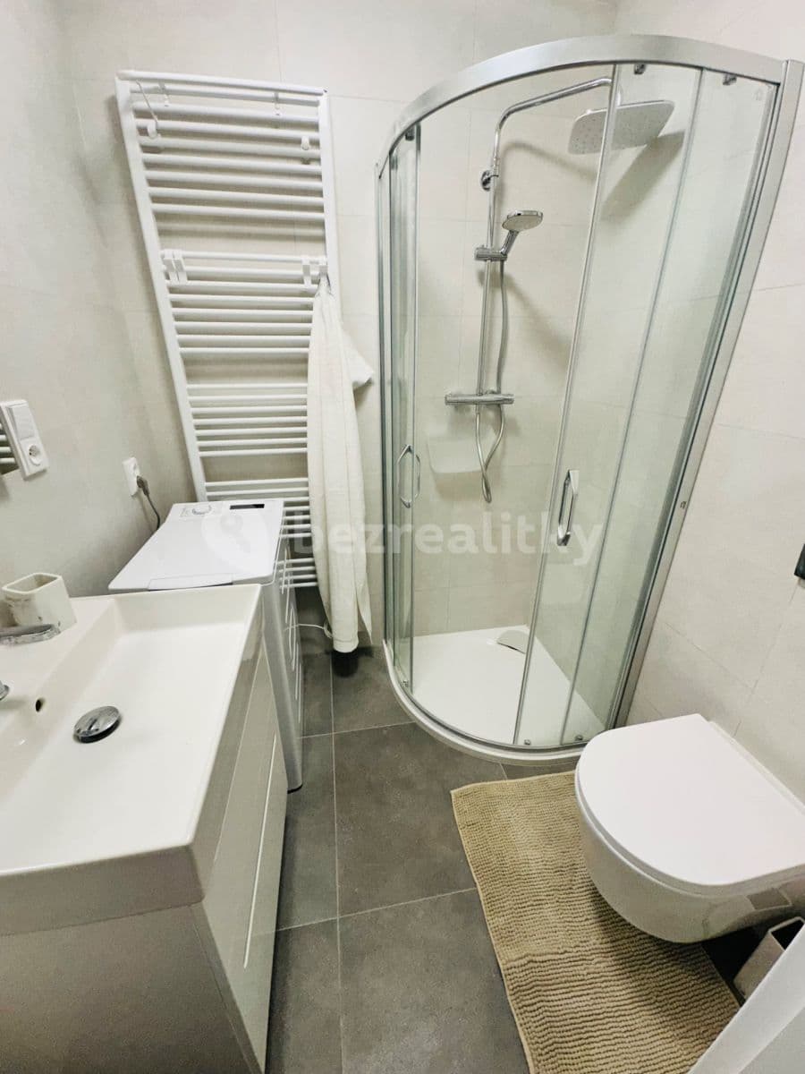Pronájem bytu 1+kk 20 m², Na Neklance, Praha, Praha Pronájem bytu 1+kk 20 m², Na Neklance, Praha, Praha