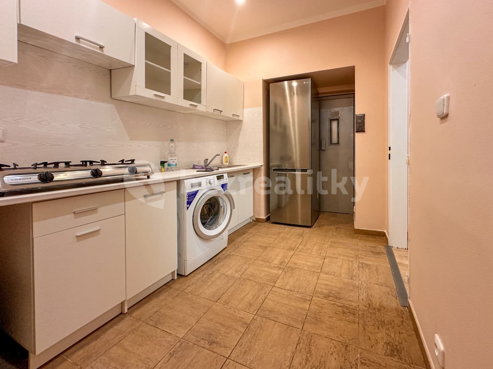 Pronájem bytu 2+1 76 m², nábřeží Jana Palacha, Karlovy Vary, Karlovarský kraj Pronájem bytu 2+1 76 m², nábřeží Jana Palacha, Karlovy Vary, Karlovarský kraj