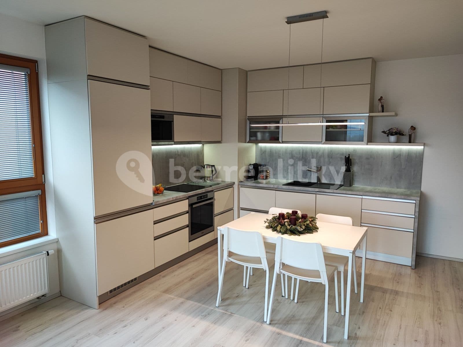 Pronájem bytu 2+kk 58 m², K Vystrkovu, Praha, Praha Pronájem bytu 2+kk 58 m², K Vystrkovu, Praha, Praha