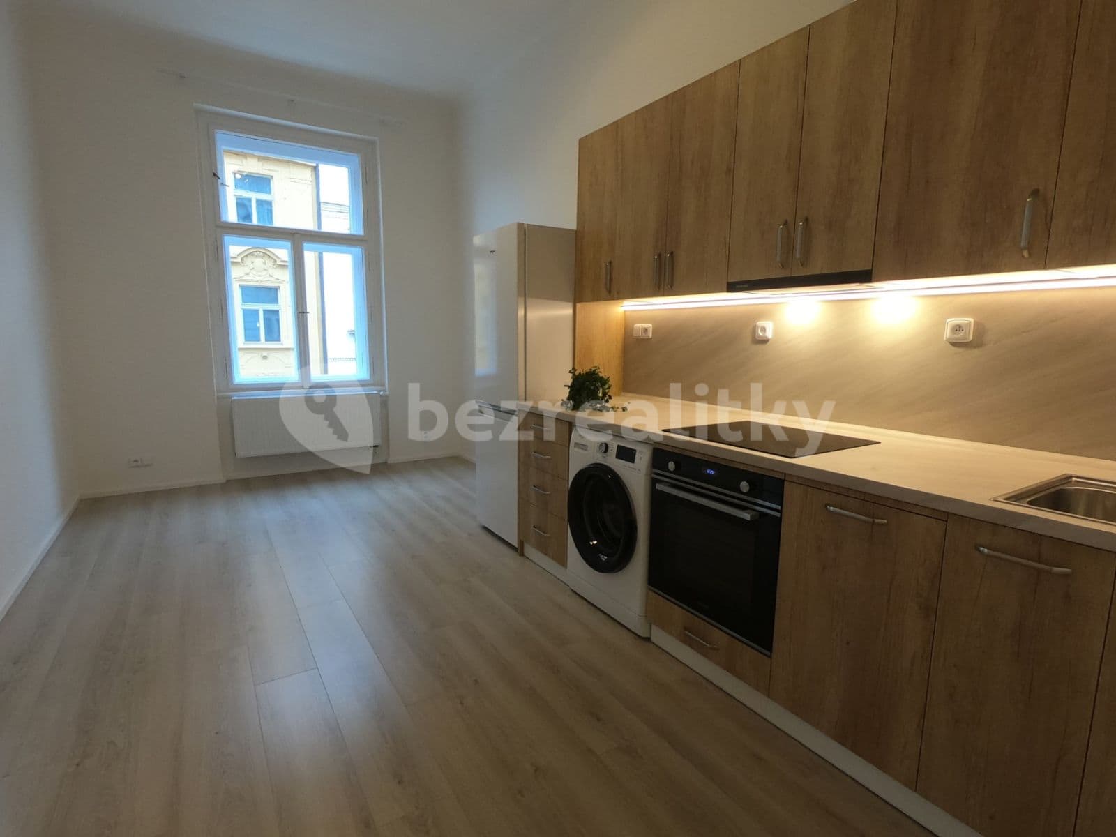 Pronájem bytu 2+kk 46 m², Boleslavova, Praha, Praha Pronájem bytu 2+kk 46 m², Boleslavova, Praha, Praha