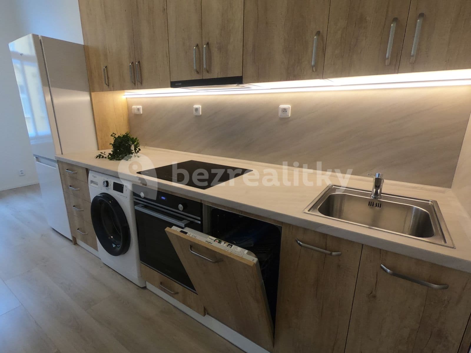 Pronájem bytu 2+kk 46 m², Boleslavova, Praha, Praha Pronájem bytu 2+kk 46 m², Boleslavova, Praha, Praha