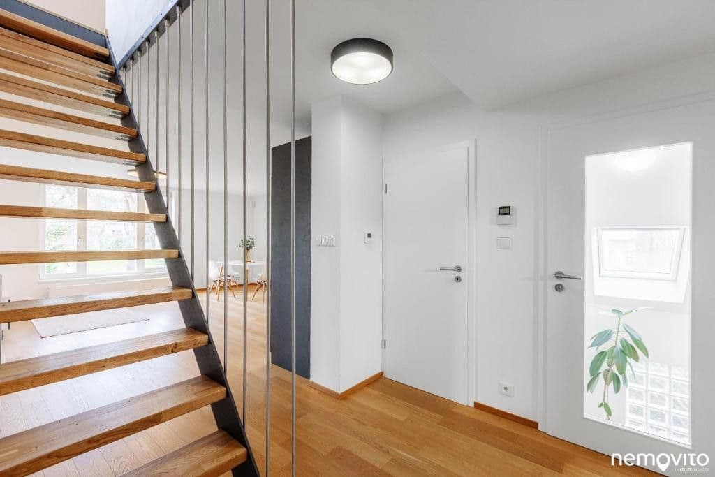 Pronájem bytu 140 m², U Hrušky, Praha, Praha Pronájem bytu 140 m², U Hrušky, Praha, Praha