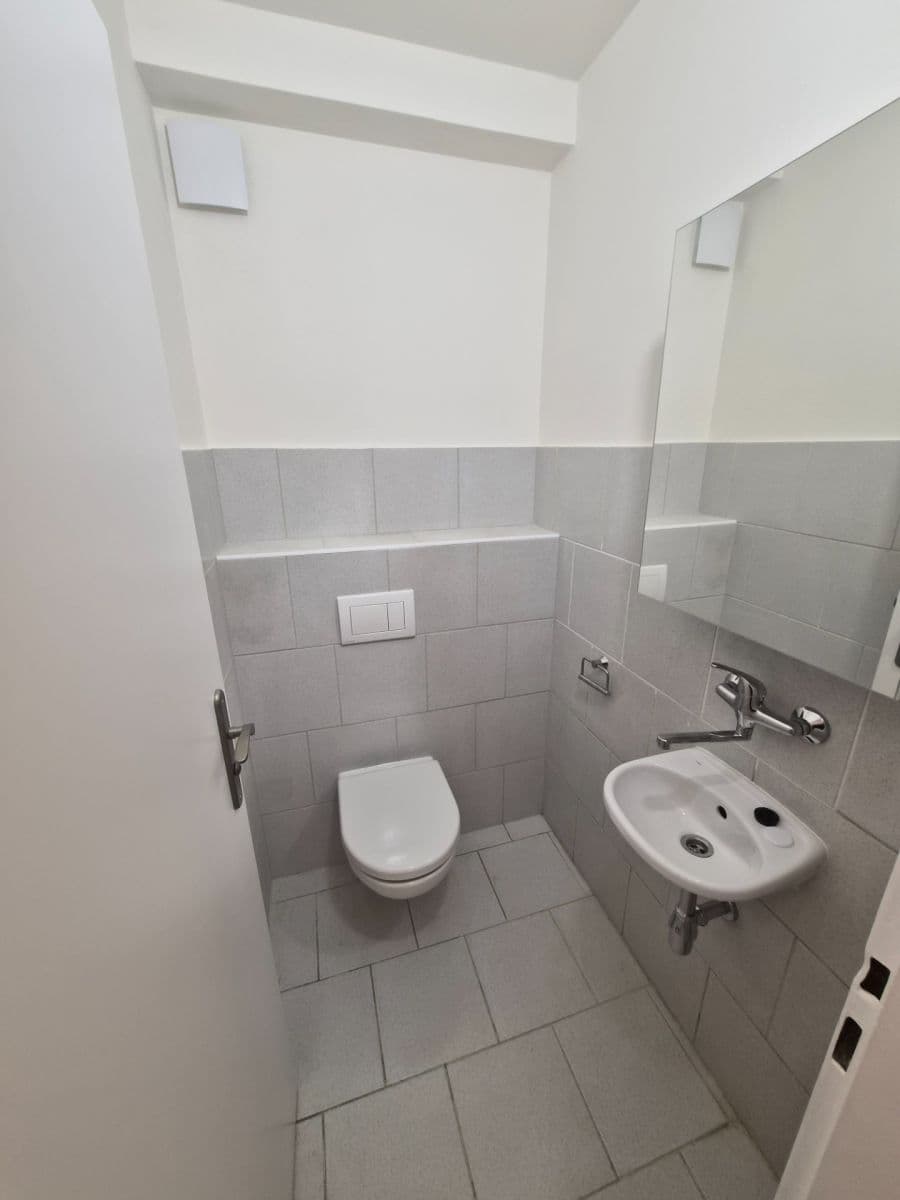 Prodej domu 292 m², pozemek 224 m², Staňkova, Praha, Praha Prodej domu 292 m², pozemek 224 m², Staňkova, Praha, Praha