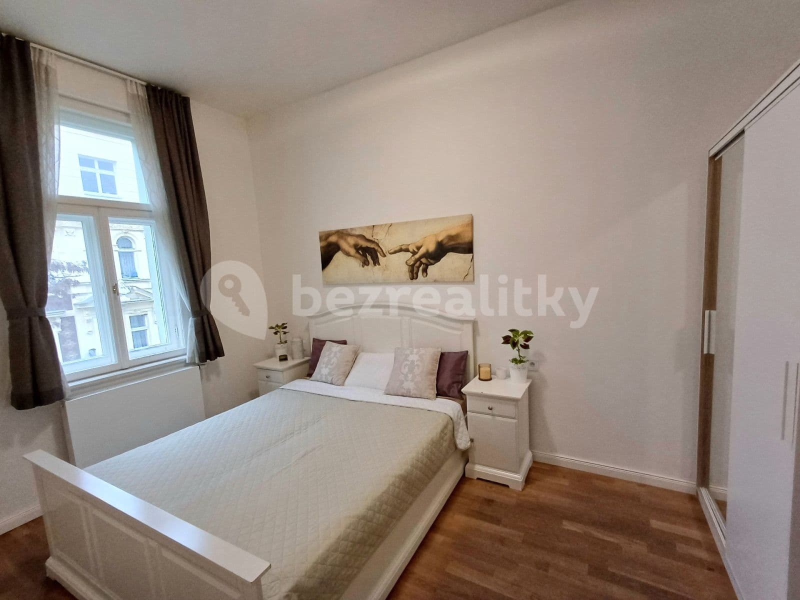 Pronájem bytu 2+kk 50 m², Nitranská, Praha, Praha Pronájem bytu 2+kk 50 m², Nitranská, Praha, Praha