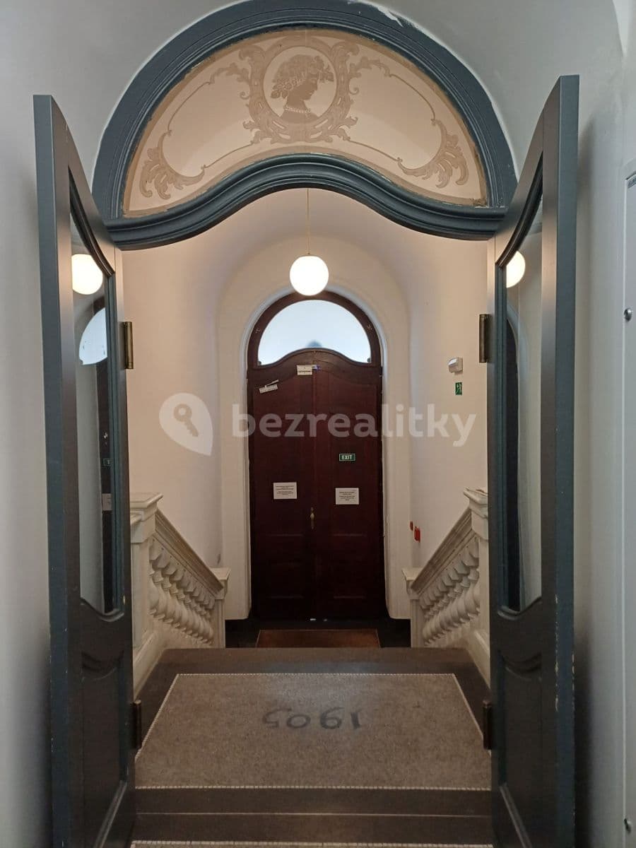 Pronájem bytu 2+kk 50 m², Nitranská, Praha, Praha Pronájem bytu 2+kk 50 m², Nitranská, Praha, Praha