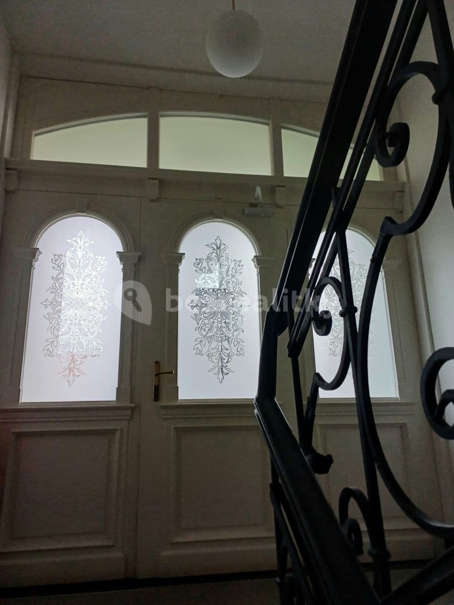 Pronájem bytu 2+kk 50 m², Nitranská, Praha, Praha Pronájem bytu 2+kk 50 m², Nitranská, Praha, Praha