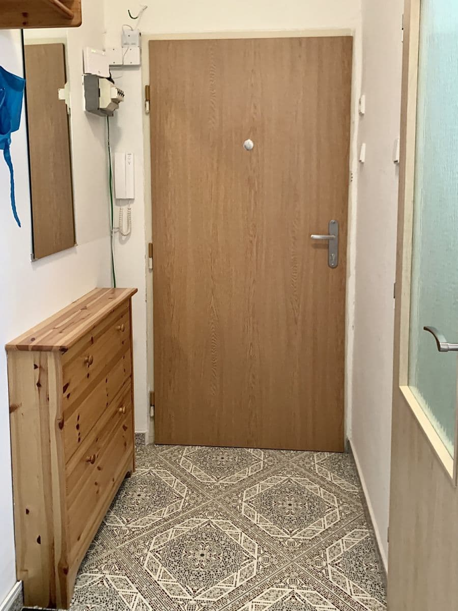 Pronájem bytu 38 m², Počátecká, Praha, Praha Pronájem bytu 38 m², Počátecká, Praha, Praha