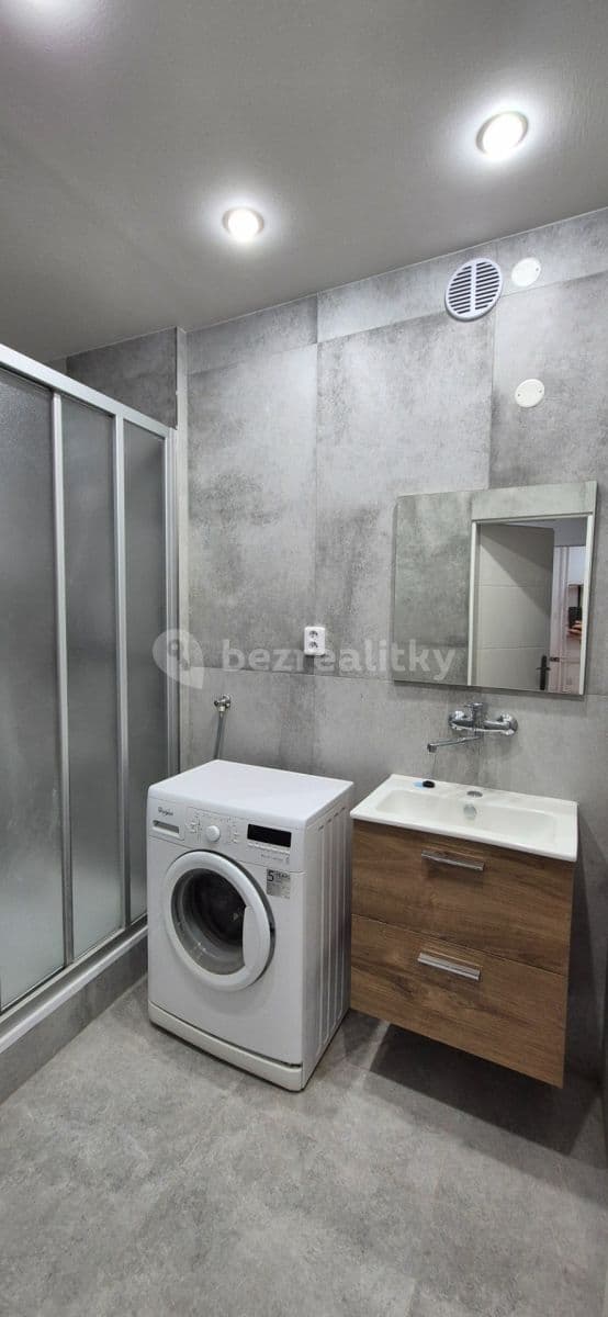 Pronájem bytu 3+1 70 m², Sudoměřská, Praha, Praha Pronájem bytu 3+1 70 m², Sudoměřská, Praha, Praha