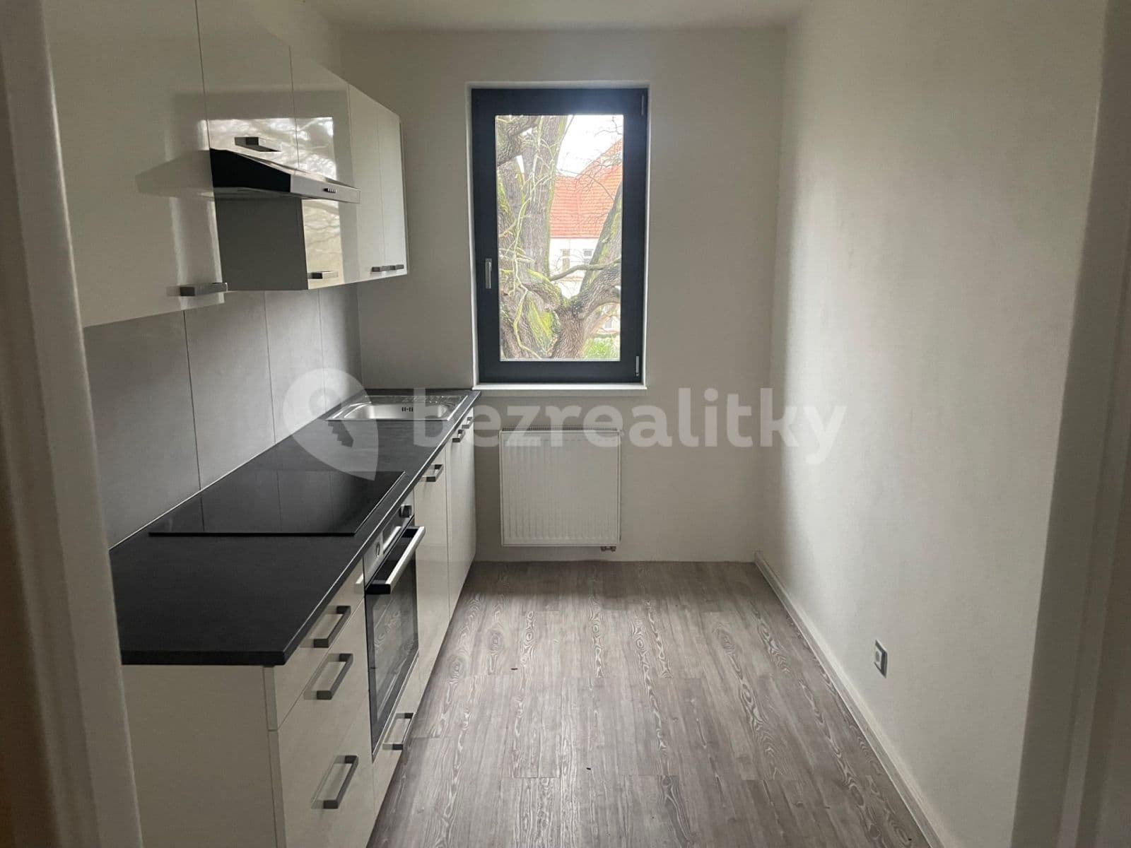 Pronájem bytu 3+1 75 m², Nábřeží, Brandýs nad Labem-Stará Boleslav, Středočeský kraj Pronájem bytu 3+1 75 m², Nábřeží, Brandýs nad Labem-Stará Boleslav, Středočeský kraj