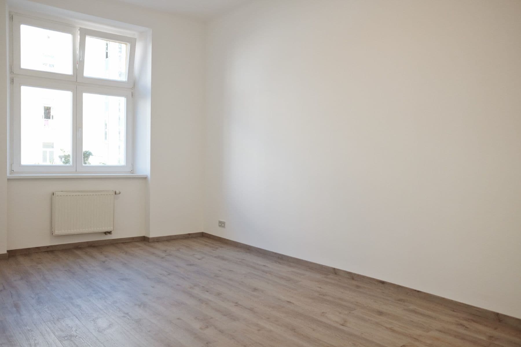 Pronájem bytu 3+1 95 m², Oldřichova, Praha, Praha Pronájem bytu 3+1 95 m², Oldřichova, Praha, Praha