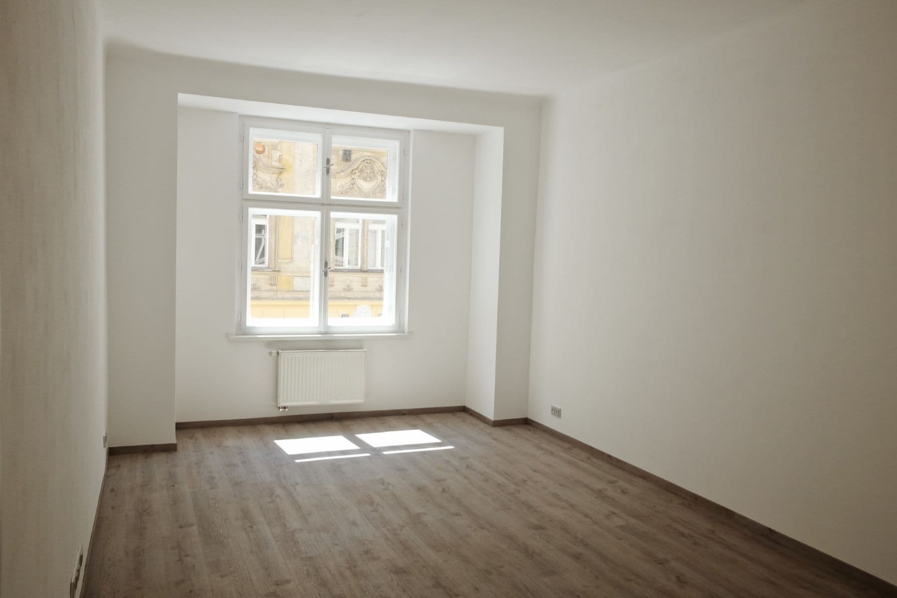 Pronájem bytu 3+1 95 m², Oldřichova, Praha, Praha Pronájem bytu 3+1 95 m², Oldřichova, Praha, Praha