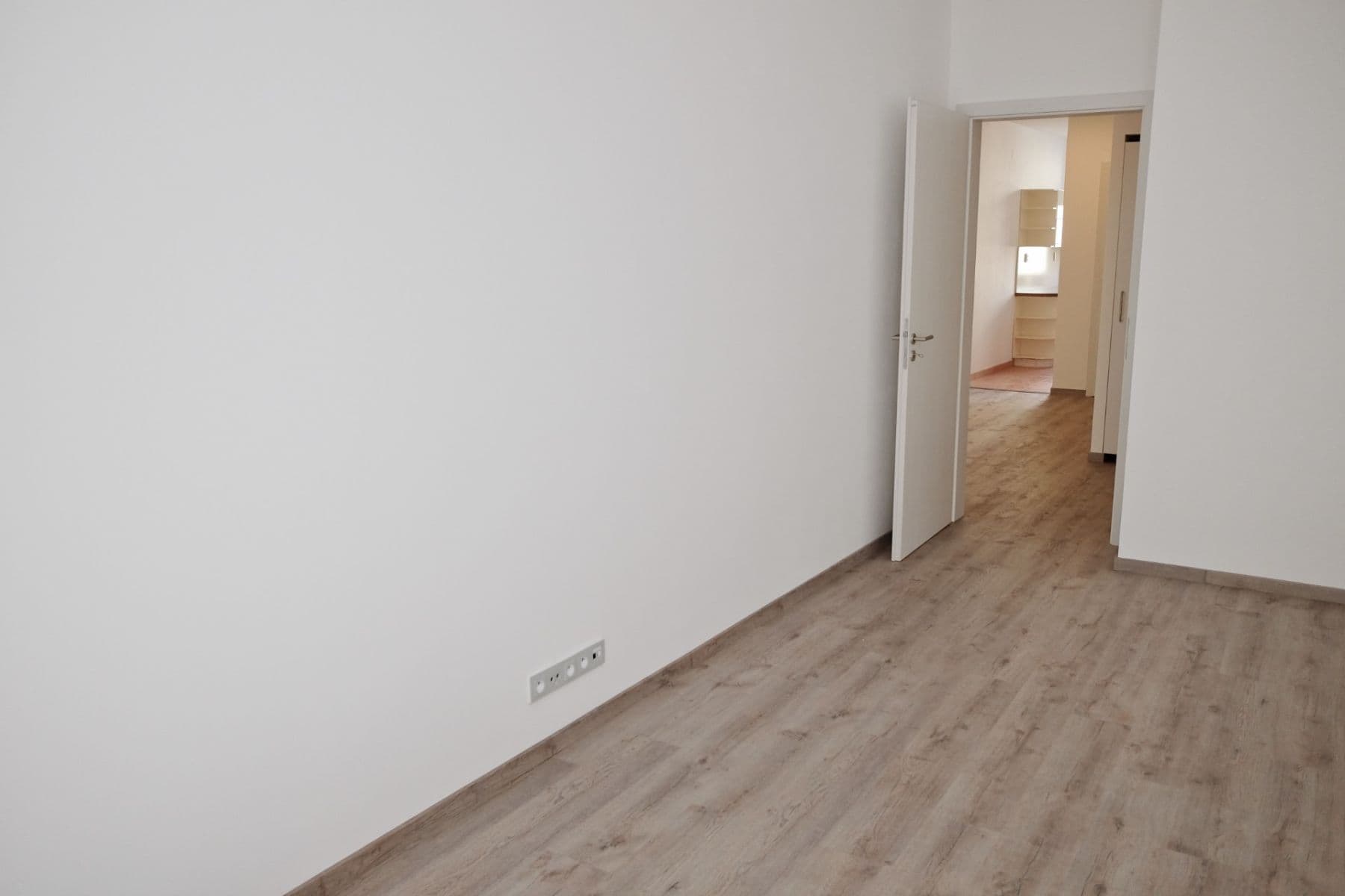 Pronájem bytu 3+1 95 m², Oldřichova, Praha, Praha Pronájem bytu 3+1 95 m², Oldřichova, Praha, Praha