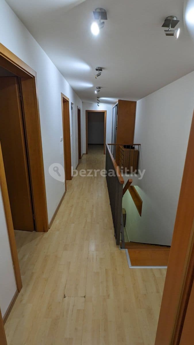 Pronájem domu 150 m², pozemek 344 m², Náchodská, Praha, Praha Pronájem domu 150 m², pozemek 344 m², Náchodská, Praha, Praha
