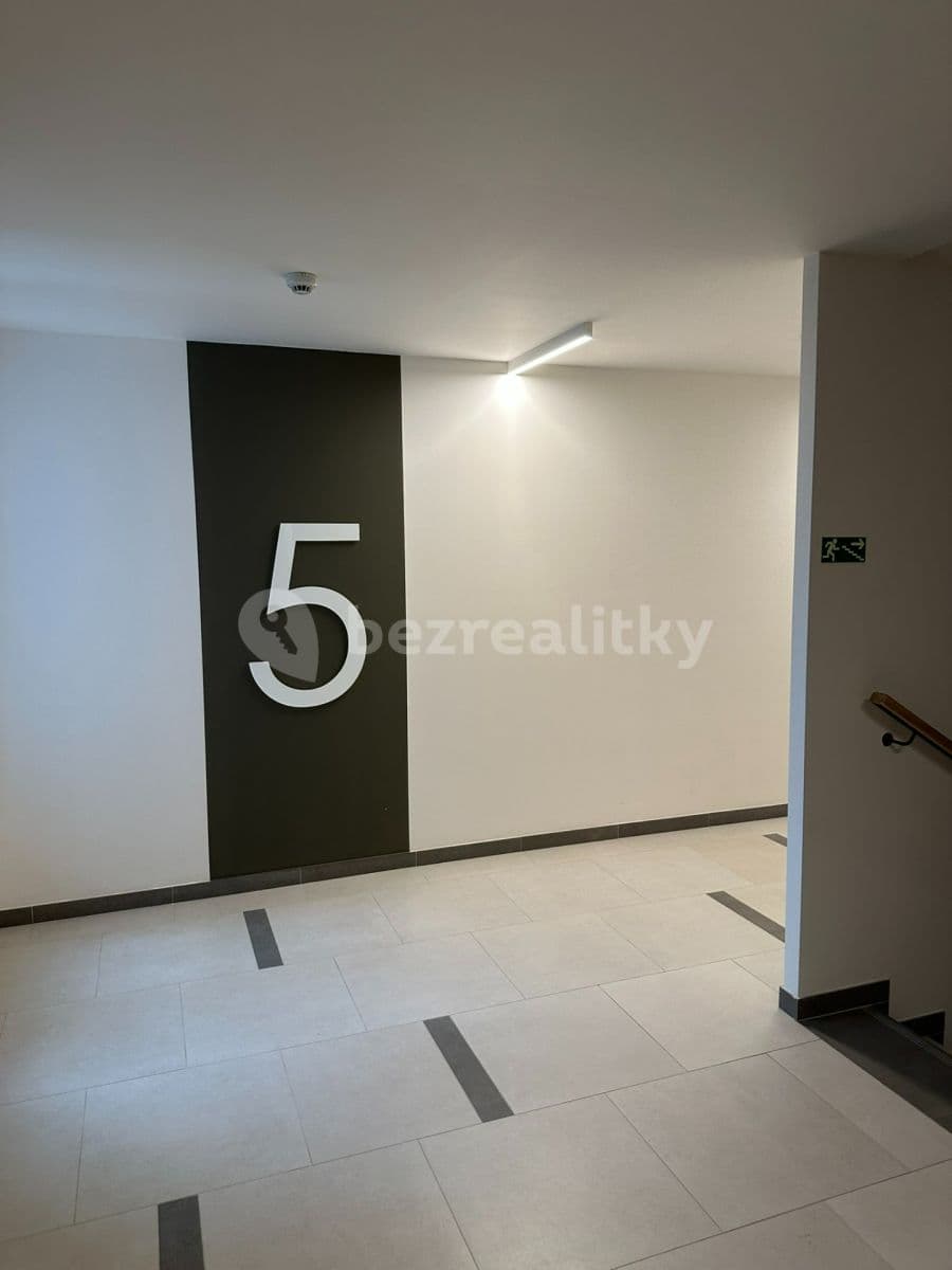 Pronájem bytu 2+kk 55 m², V Třešňovce, Praha, Praha Pronájem bytu 2+kk 55 m², V Třešňovce, Praha, Praha
