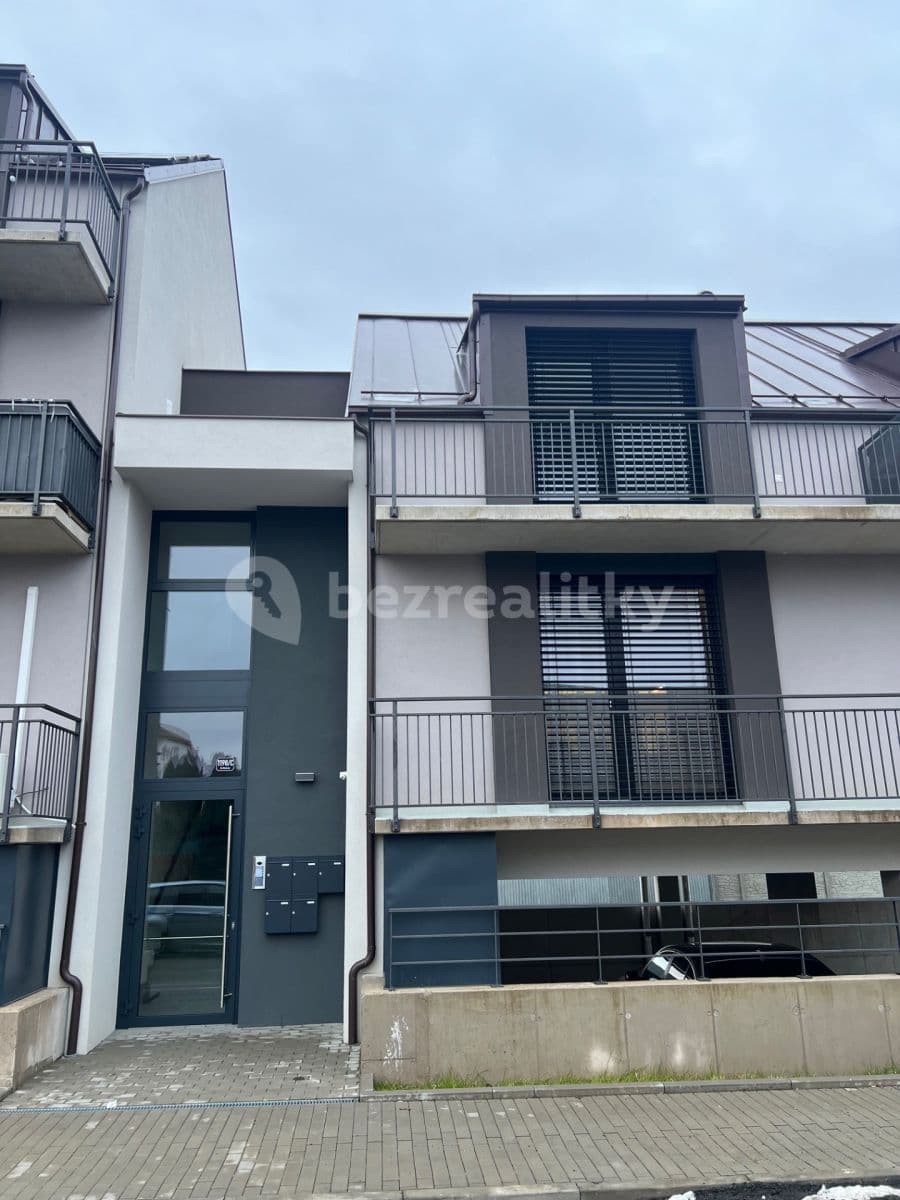 Pronájem bytu 1+kk 30 m², Za Humny, Modřice, Jihomoravský kraj Pronájem bytu 1+kk 30 m², Za Humny, Modřice, Jihomoravský kraj