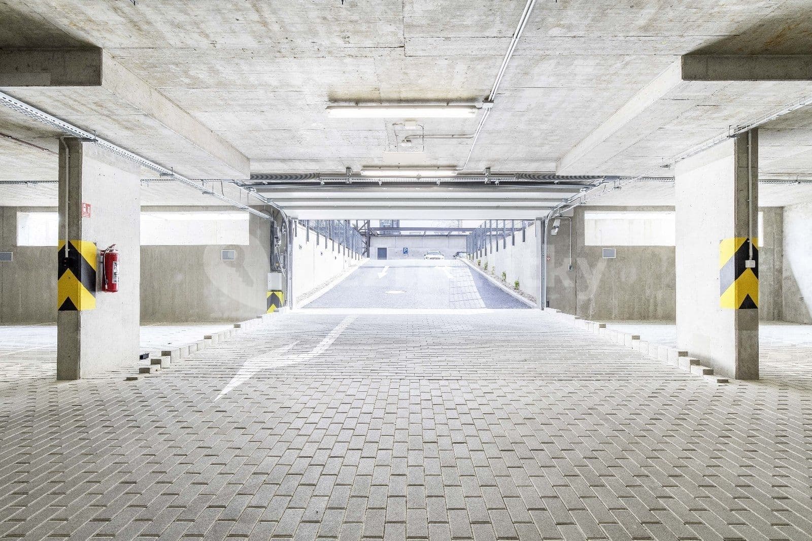 Pronájem garáže 12 m², U Pergamenky, Praha, Praha Pronájem garáže 12 m², U Pergamenky, Praha, Praha