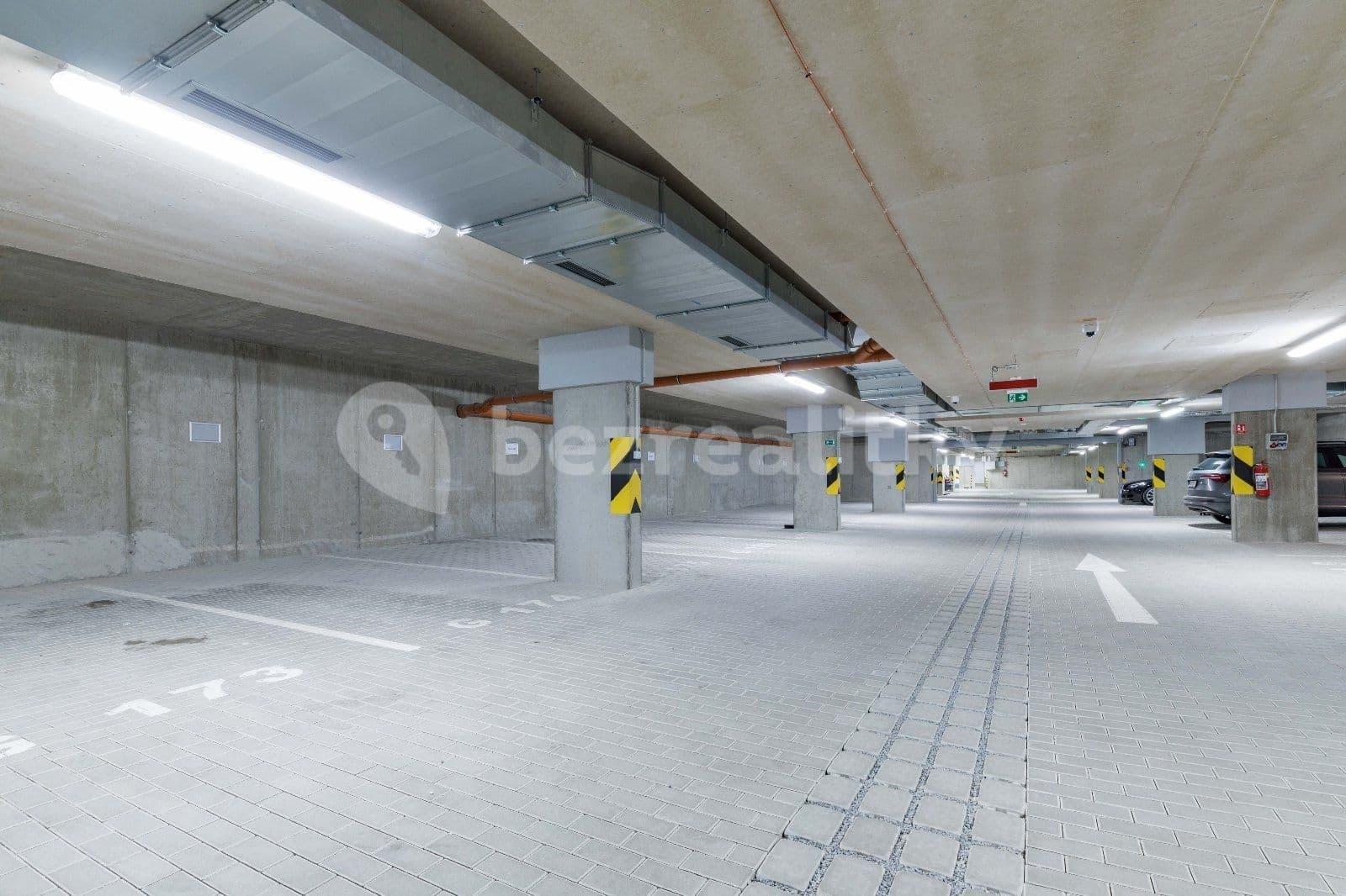 Pronájem garáže 12 m², U Pergamenky, Praha, Praha Pronájem garáže 12 m², U Pergamenky, Praha, Praha
