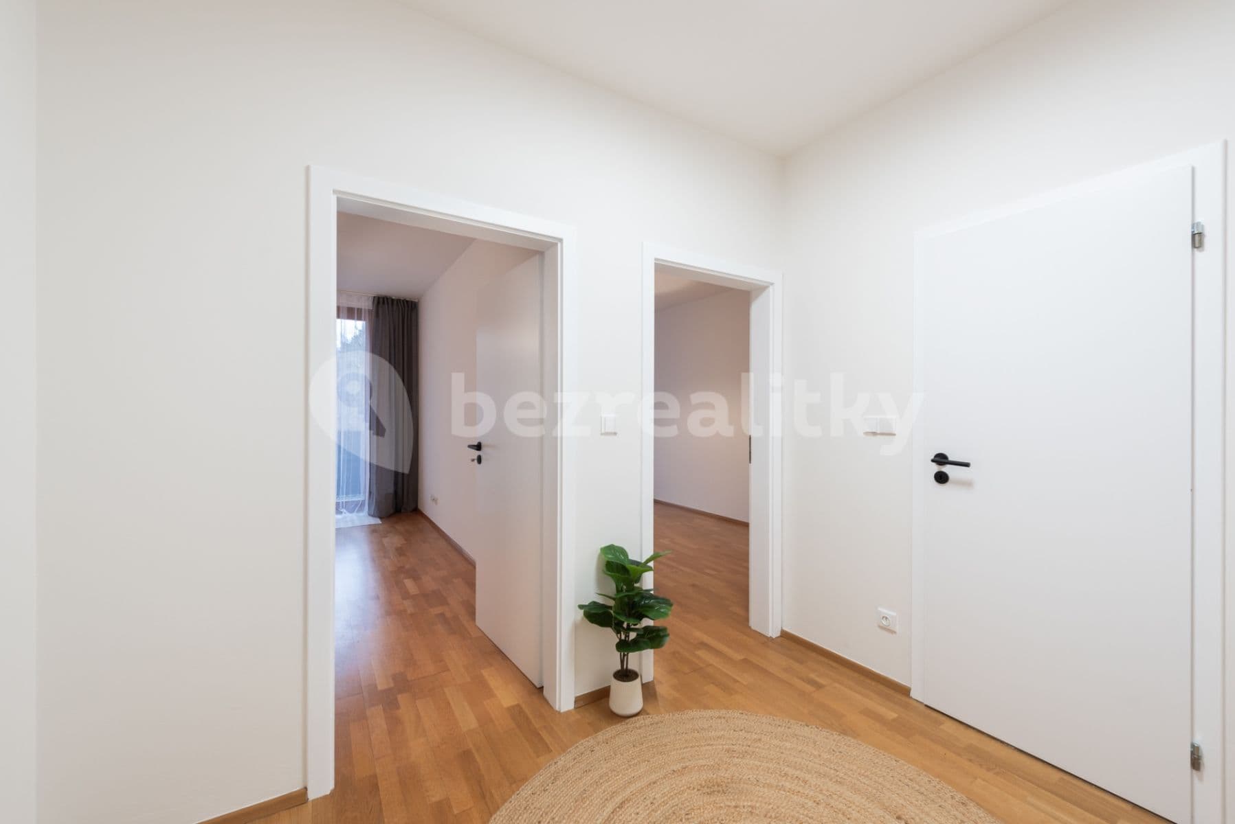 Pronájem bytu 2+kk 49 m², Jeseniova, Praha, Praha Pronájem bytu 2+kk 49 m², Jeseniova, Praha, Praha