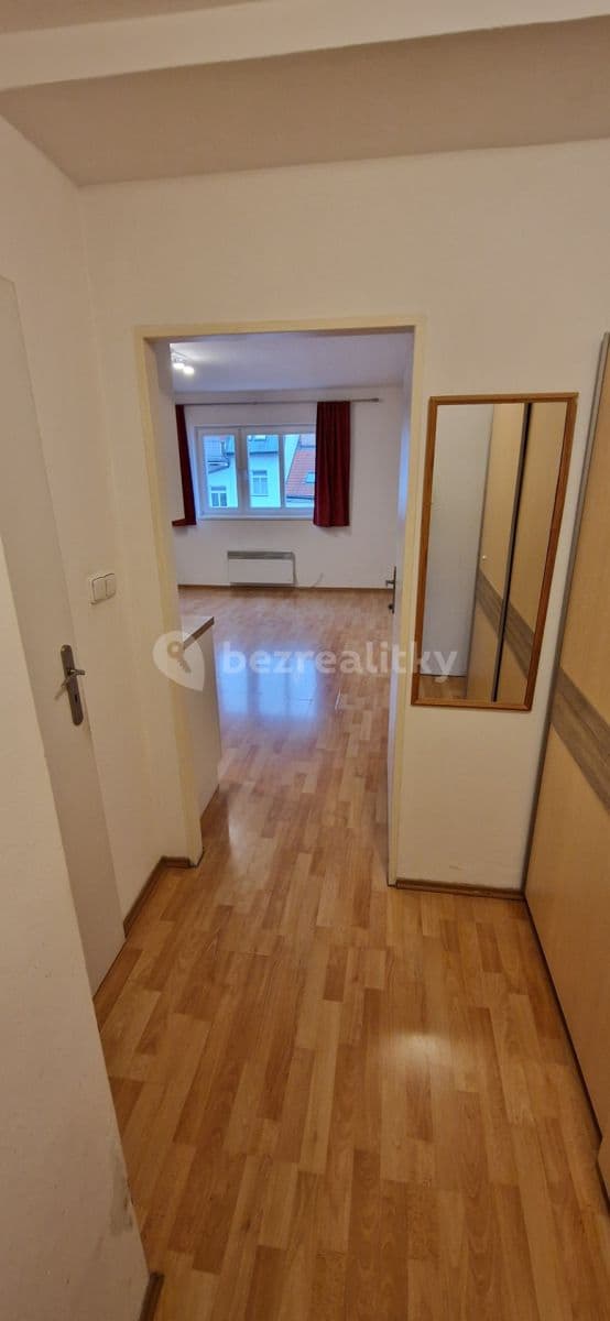 Pronájem bytu 1+kk 30 m², Krátká, Praha, Praha Pronájem bytu 1+kk 30 m², Krátká, Praha, Praha