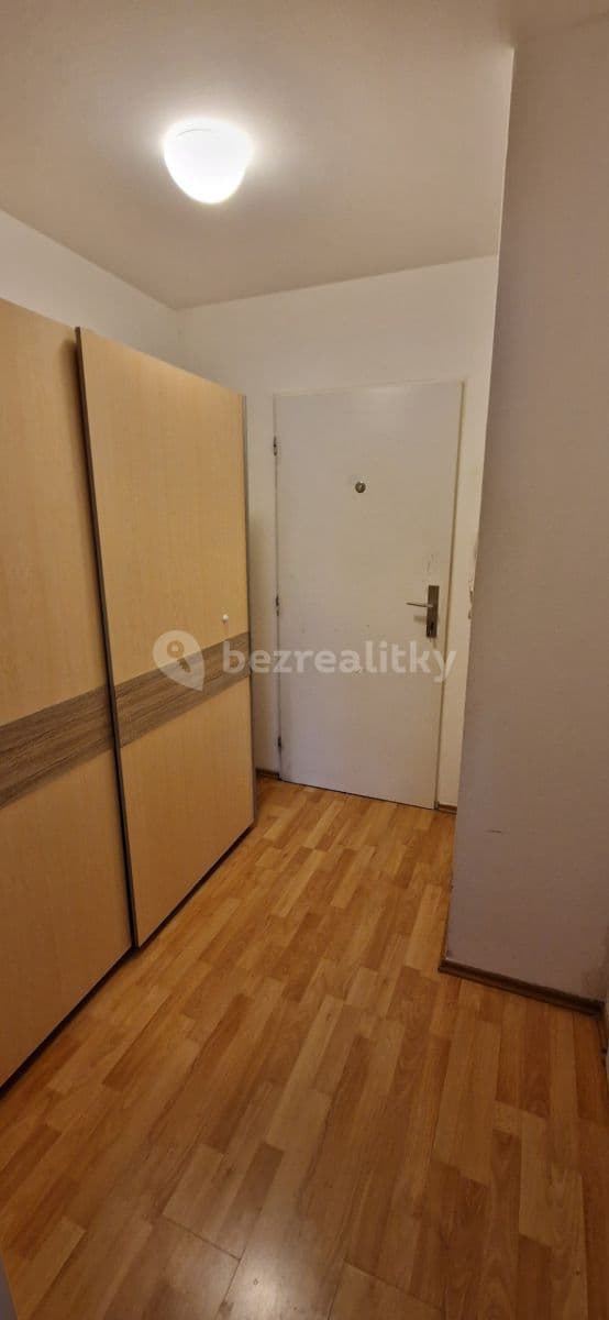 Pronájem bytu 1+kk 30 m², Krátká, Praha, Praha Pronájem bytu 1+kk 30 m², Krátká, Praha, Praha