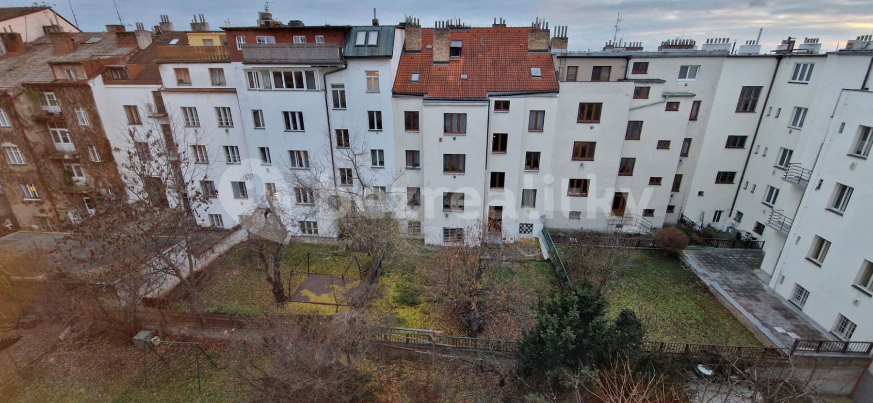 Pronájem bytu 1+kk 30 m², Krátká, Praha, Praha Pronájem bytu 1+kk 30 m², Krátká, Praha, Praha