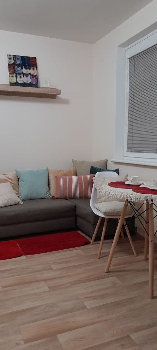 Prodej bytu 1+1 36 m², Sportovní, Loket, Karlovarský kraj Prodej bytu 1+1 36 m², Sportovní, Loket, Karlovarský kraj