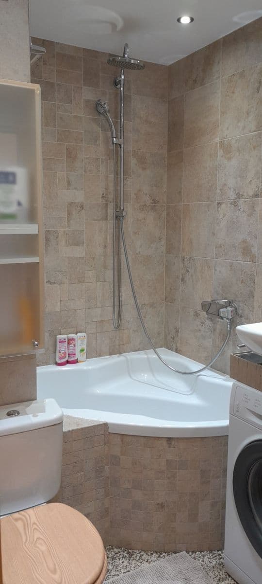 Prodej bytu 1+1 36 m², Sportovní, Loket, Karlovarský kraj Prodej bytu 1+1 36 m², Sportovní, Loket, Karlovarský kraj