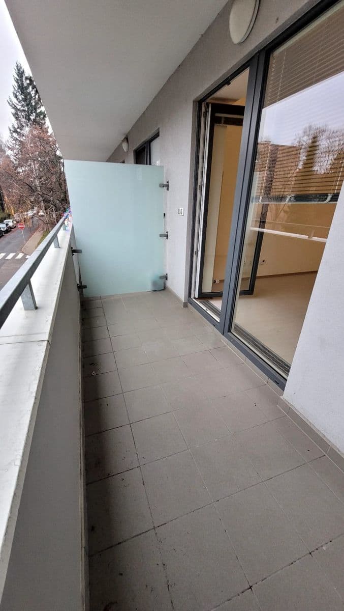 Pronájem bytu 1+kk 31 m², Frýdecká, Praha, Praha Pronájem bytu 1+kk 31 m², Frýdecká, Praha, Praha