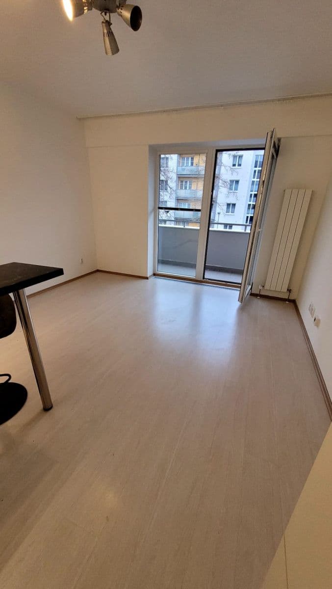 Pronájem bytu 1+kk 31 m², Frýdecká, Praha, Praha Pronájem bytu 1+kk 31 m², Frýdecká, Praha, Praha