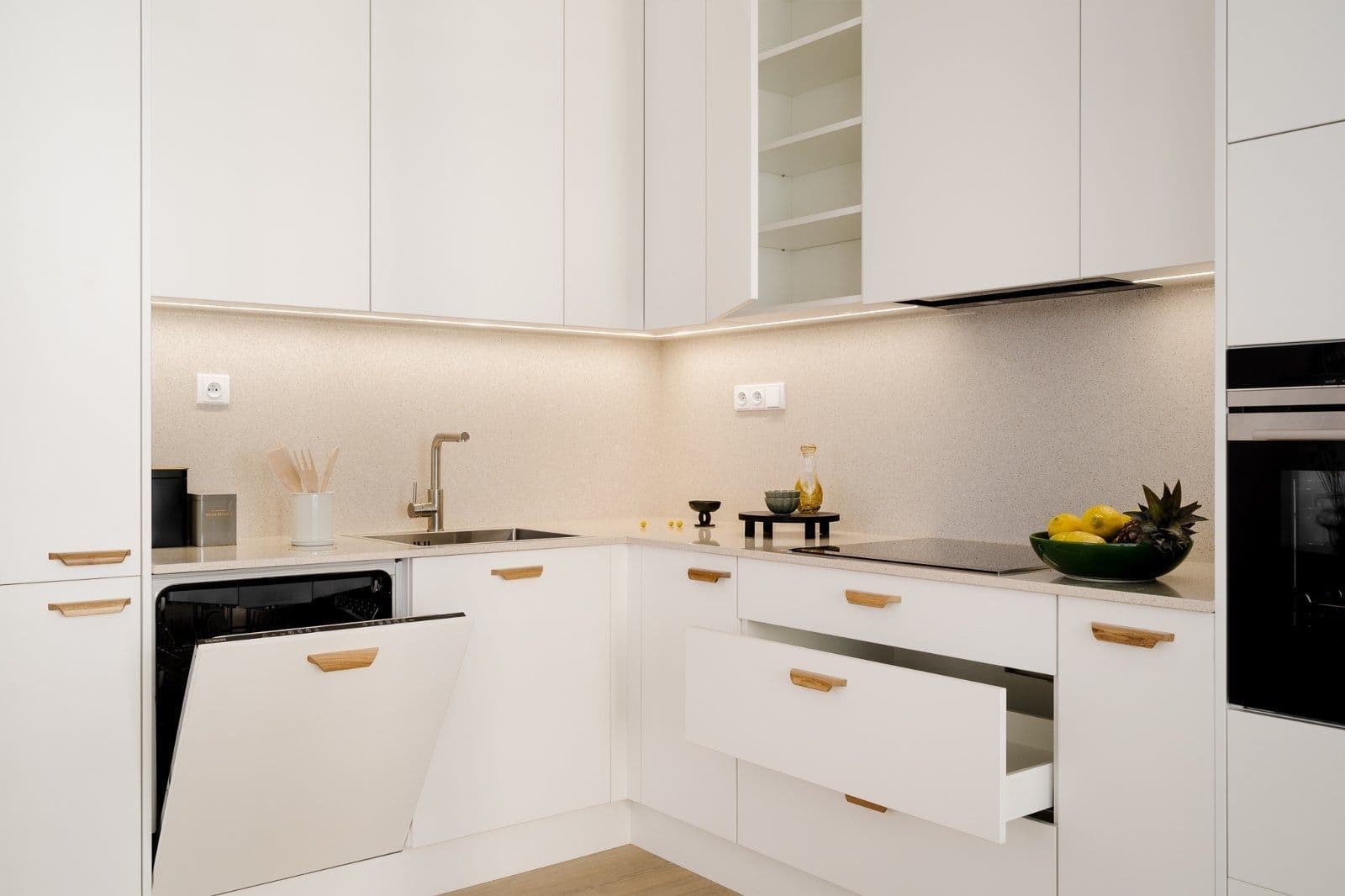 Pronájem bytu 3+kk 82 m², U Pergamenky, Praha, Praha Pronájem bytu 3+kk 82 m², U Pergamenky, Praha, Praha